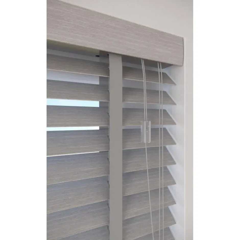Fenstr Houten Jaloezie Wouter Licht Grijs 50mm