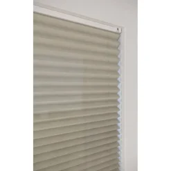 Fenstr Plisségordijn Raya Taupe Lichtdoorlatend